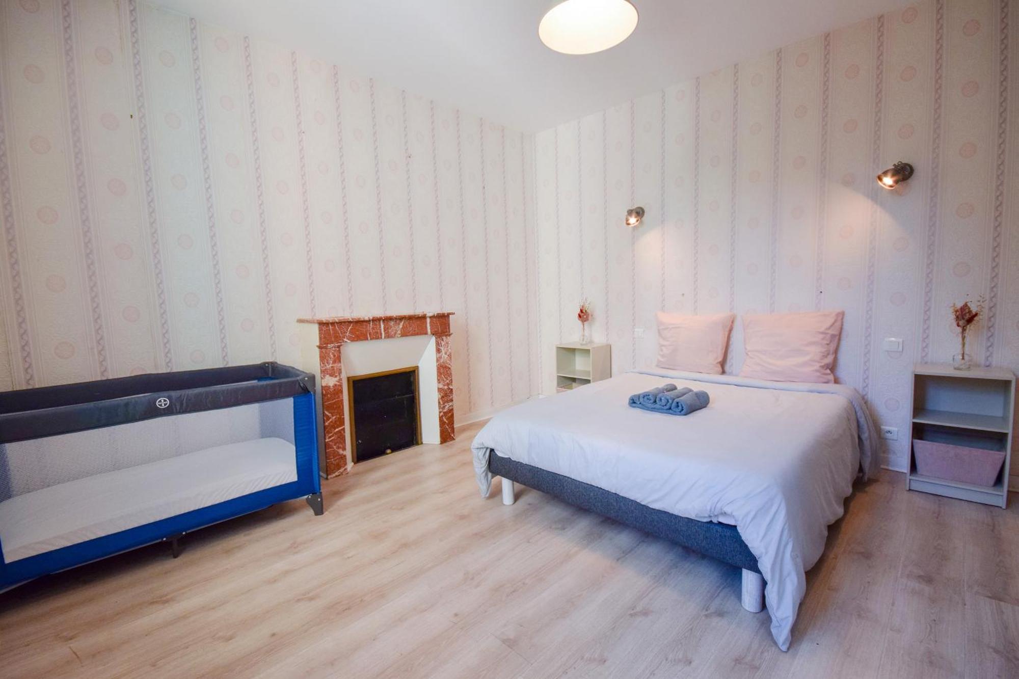 Villa Avec Piscine Et Billard Sabres エクステリア 写真